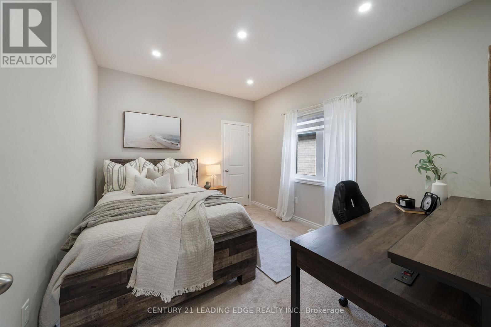 56 PRIORY DRIVE Image 31