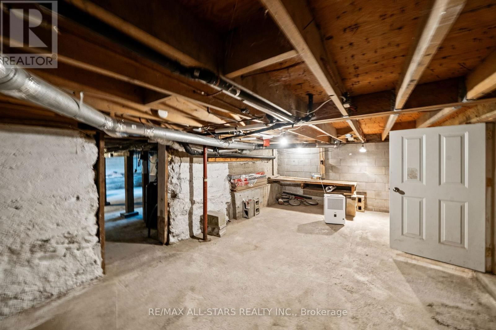 2 HENRIETTA STREET Image 26