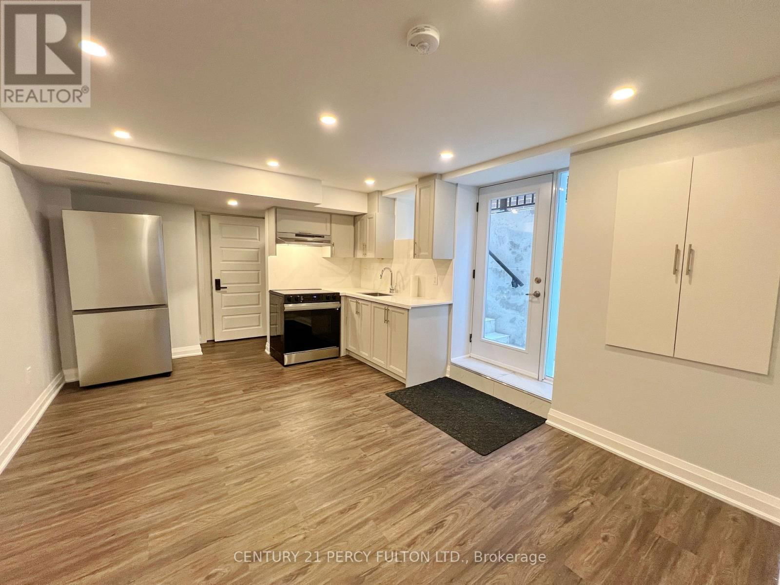 79 BARKERVILLE DRIVE Image 3