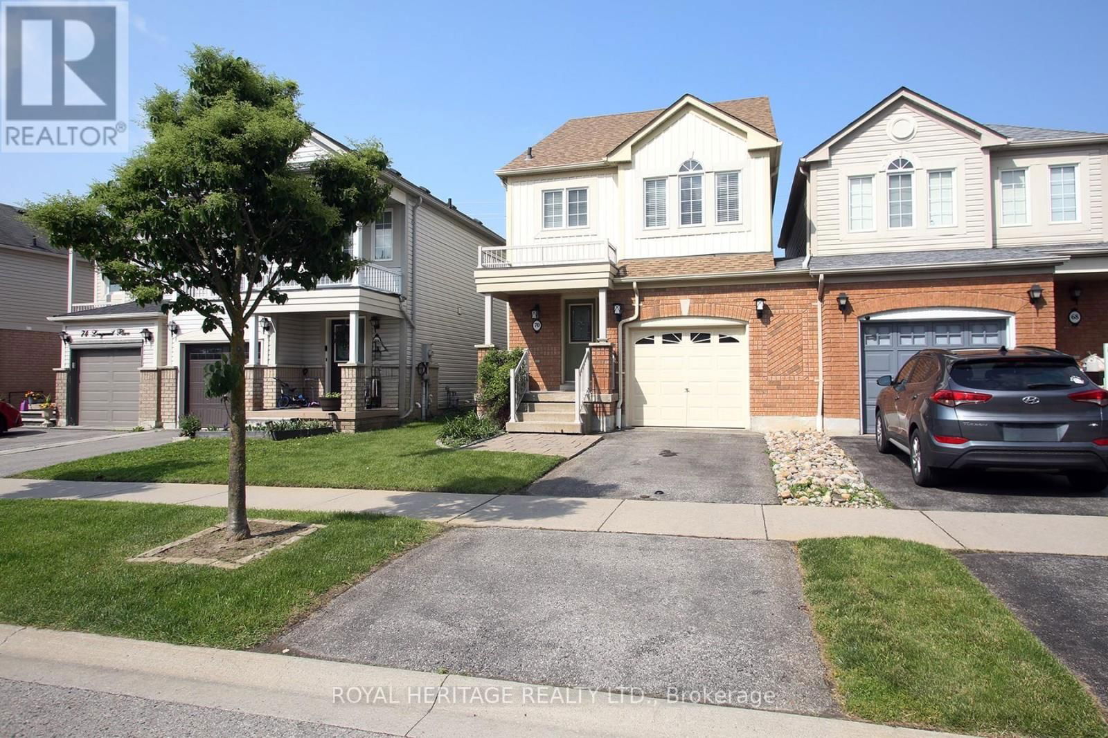 70 LONGUEUIL PLACE Image 2
