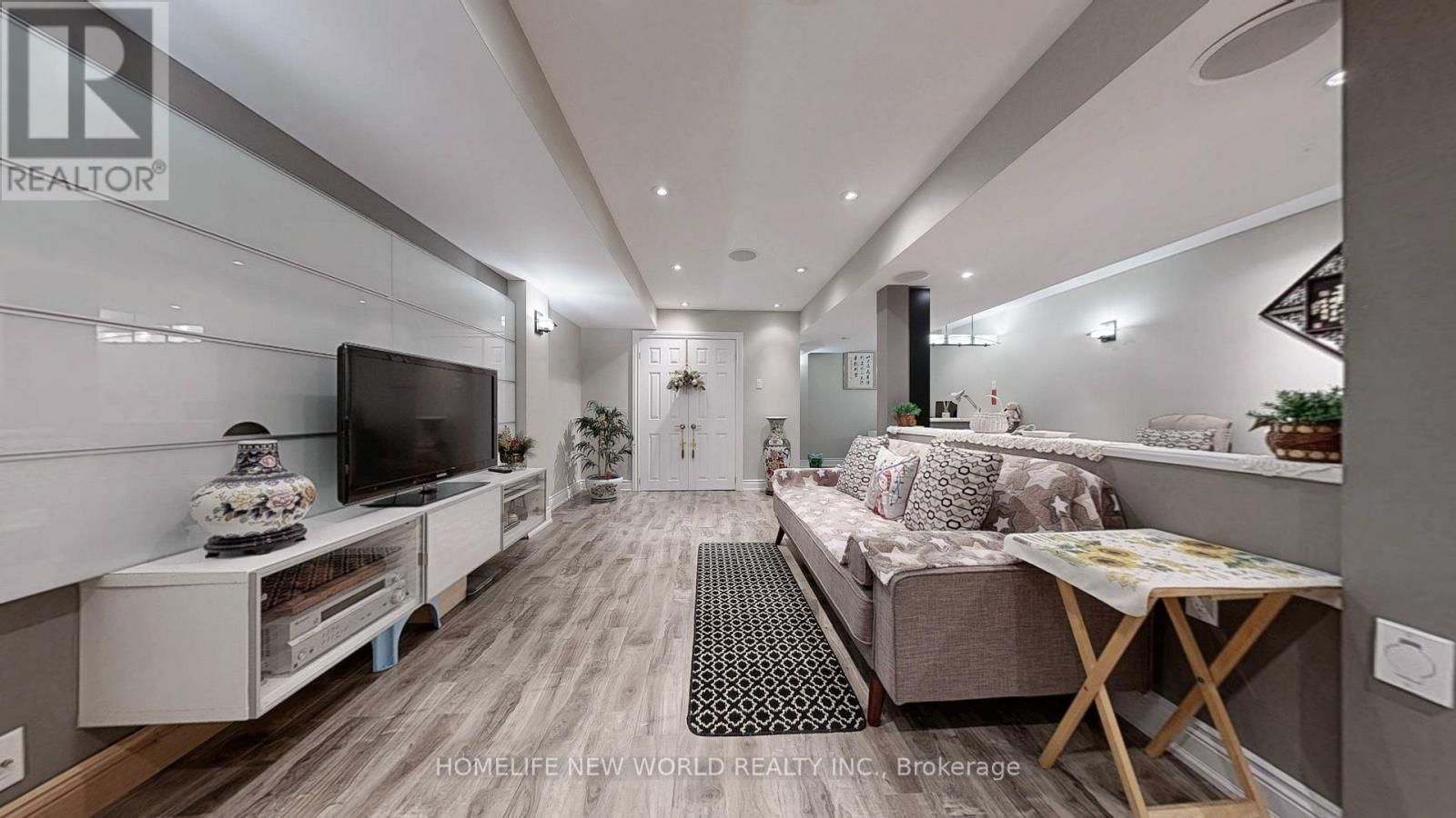 33 TASKER CRESCENT Image 20