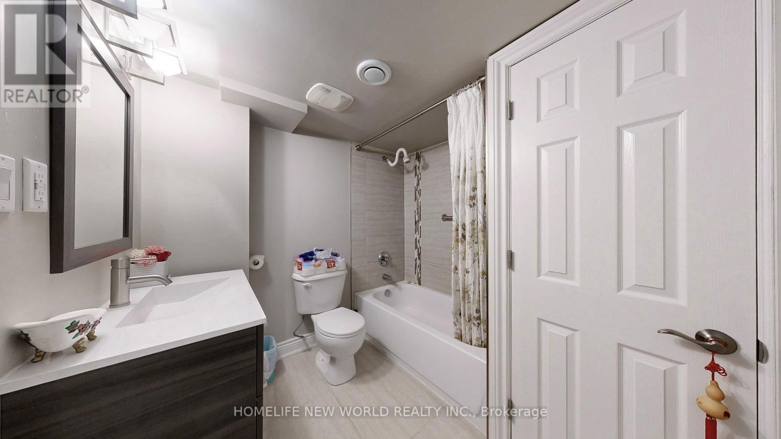 33 TASKER CRESCENT Image 23