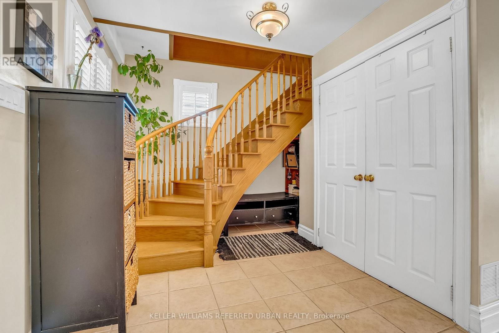 5 DONORA DRIVE Image 17