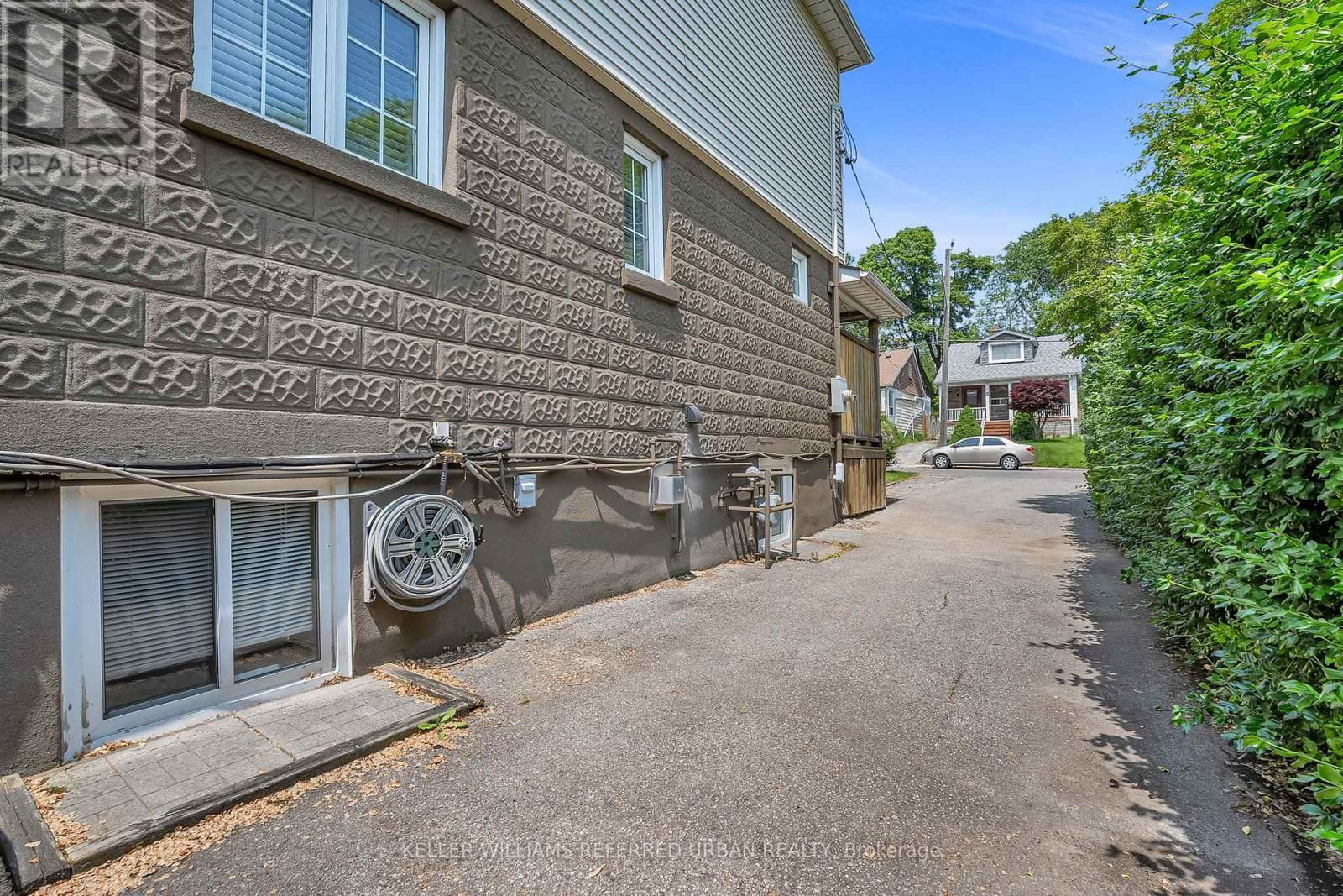 5 DONORA DRIVE Image 3