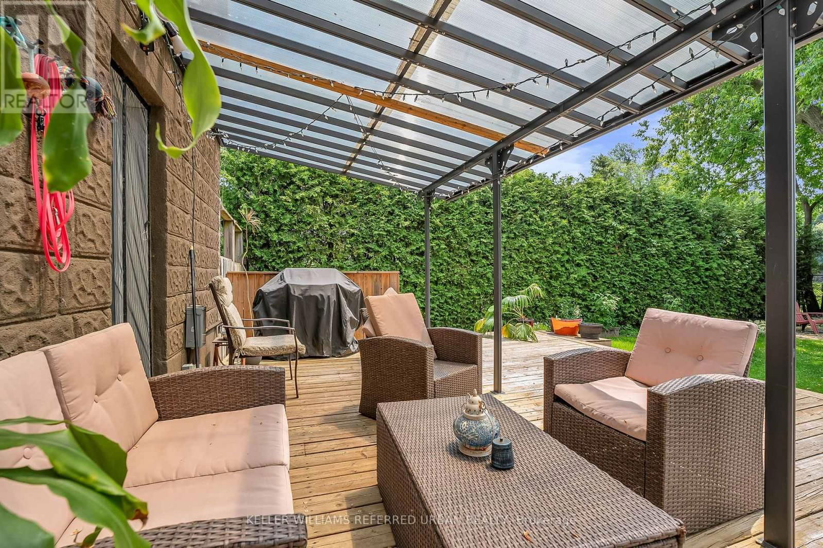 5 DONORA DRIVE Image 36