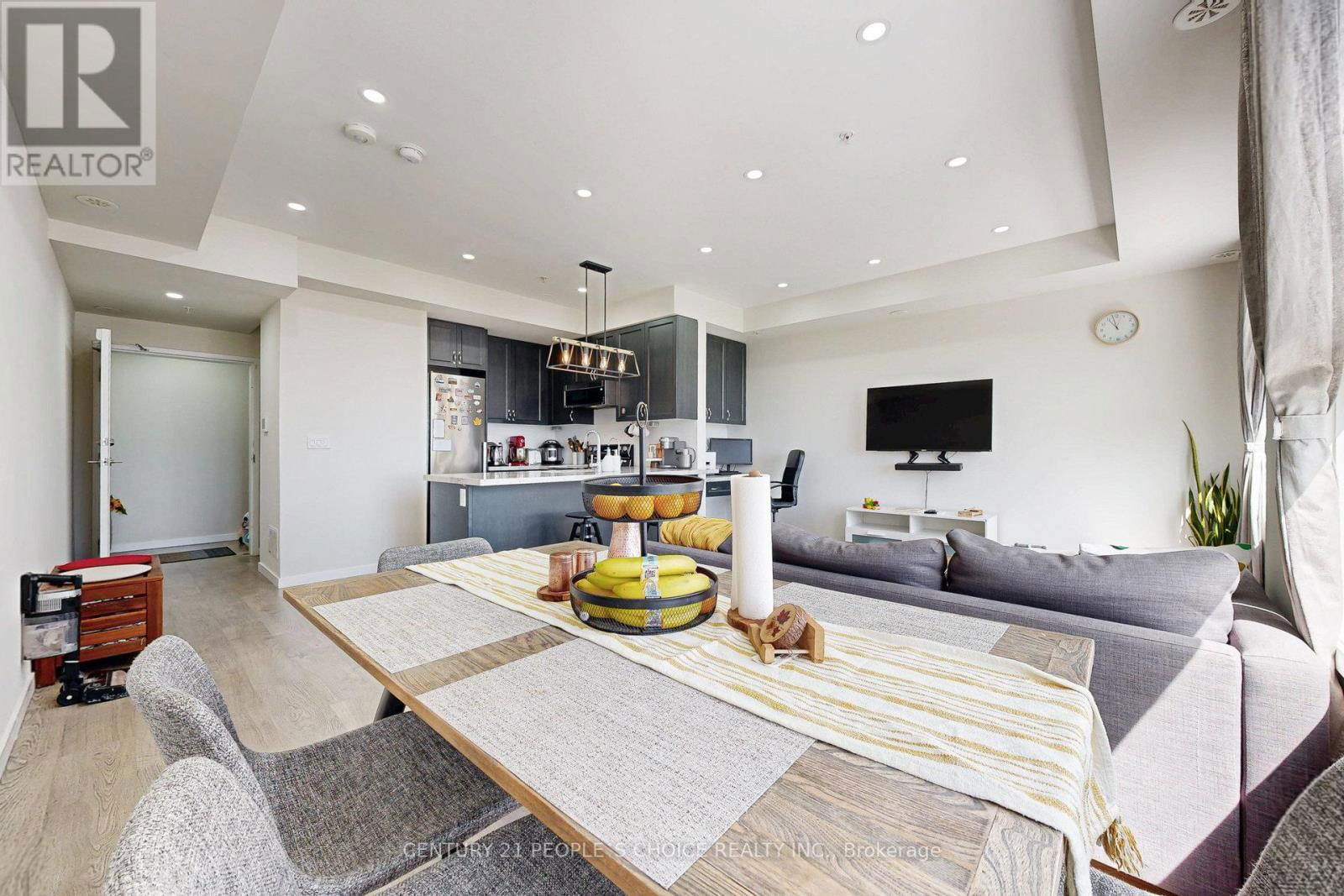 122 - 1711 PURE SPRINGS BOULEVARD Image 3