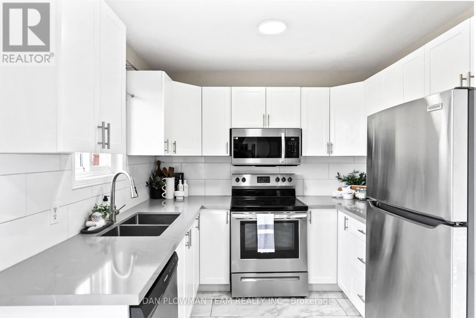 29 BARRON COURT Image 12