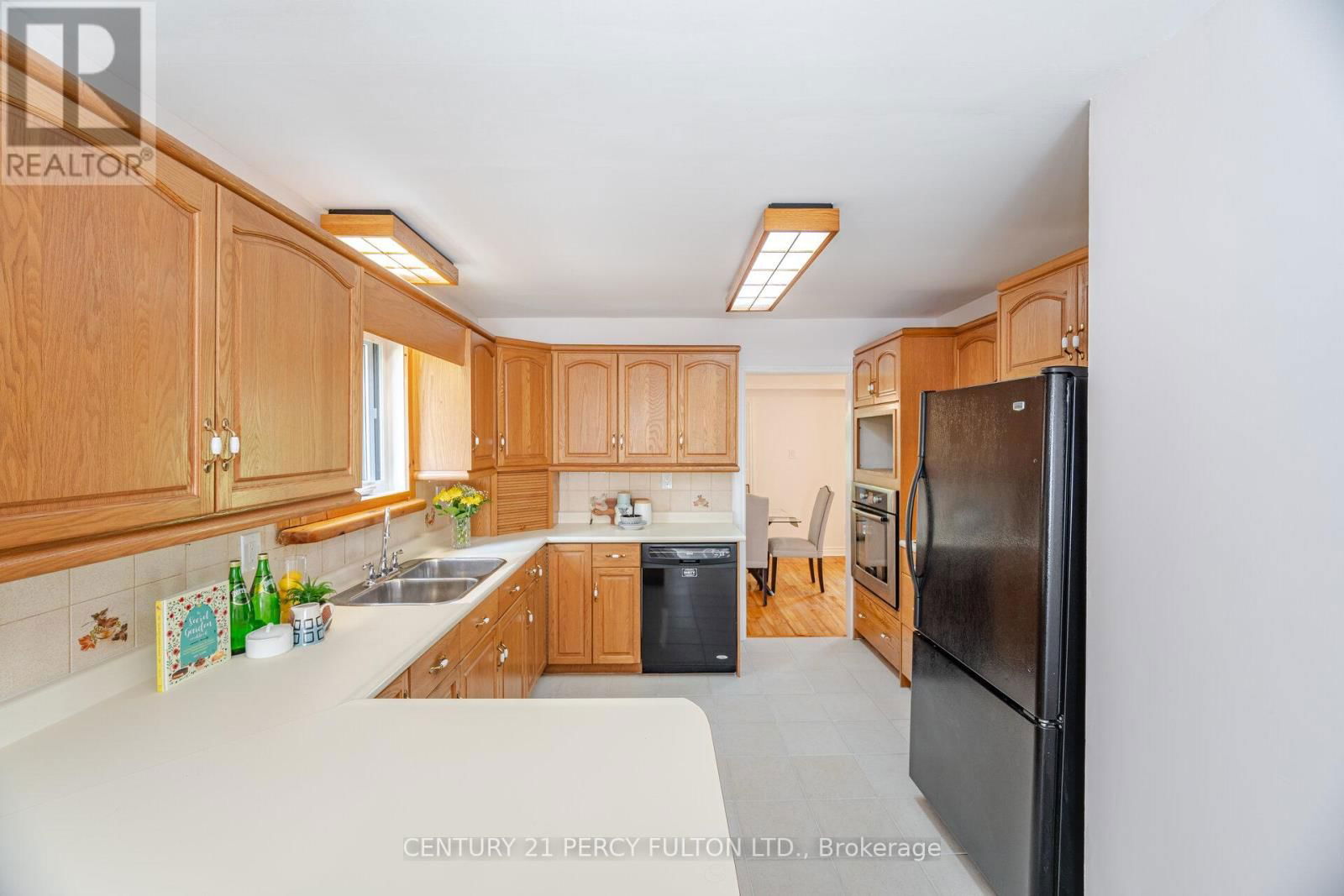541 CREEKVIEW CIRCLE Image 14