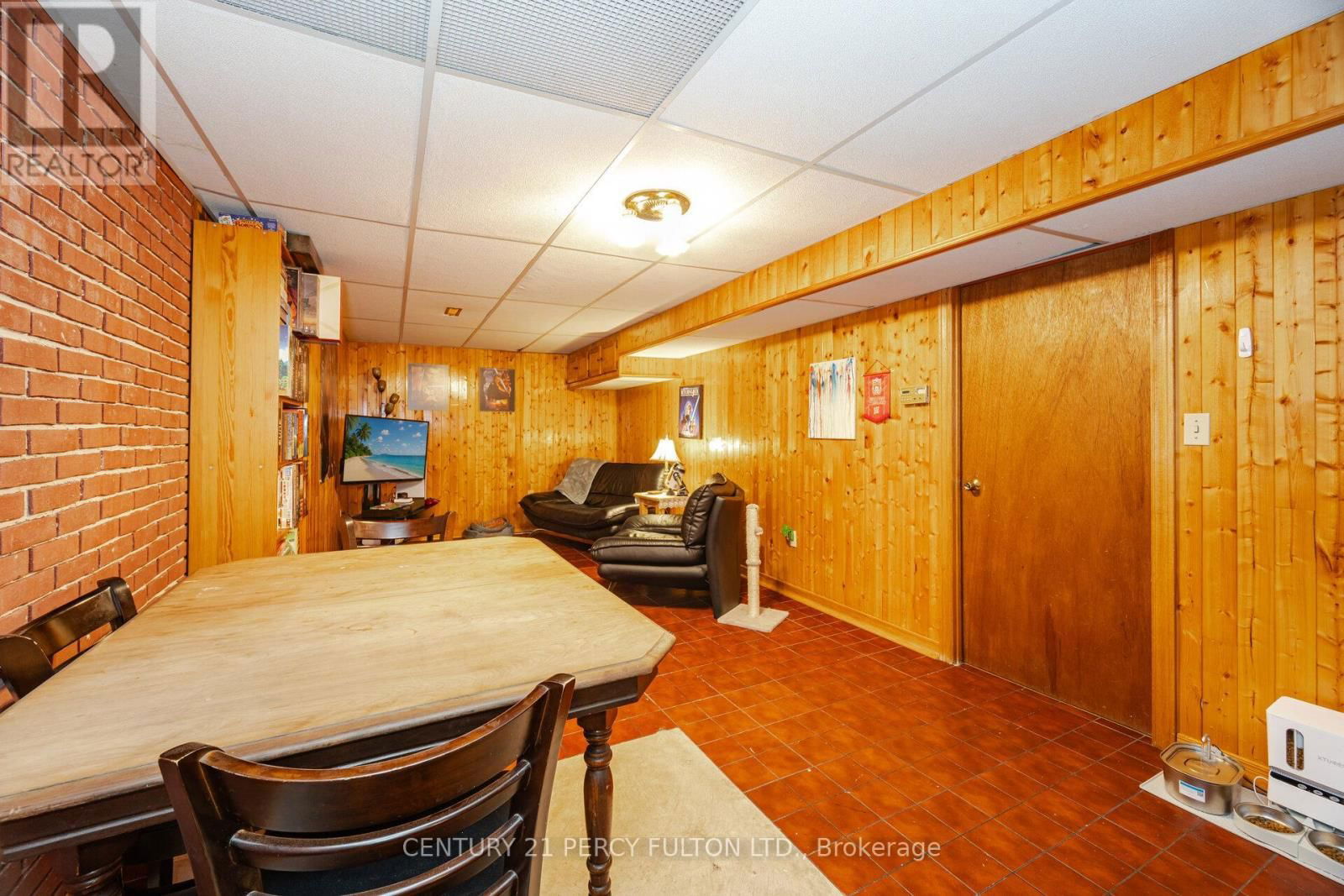 541 CREEKVIEW CIRCLE Image 30