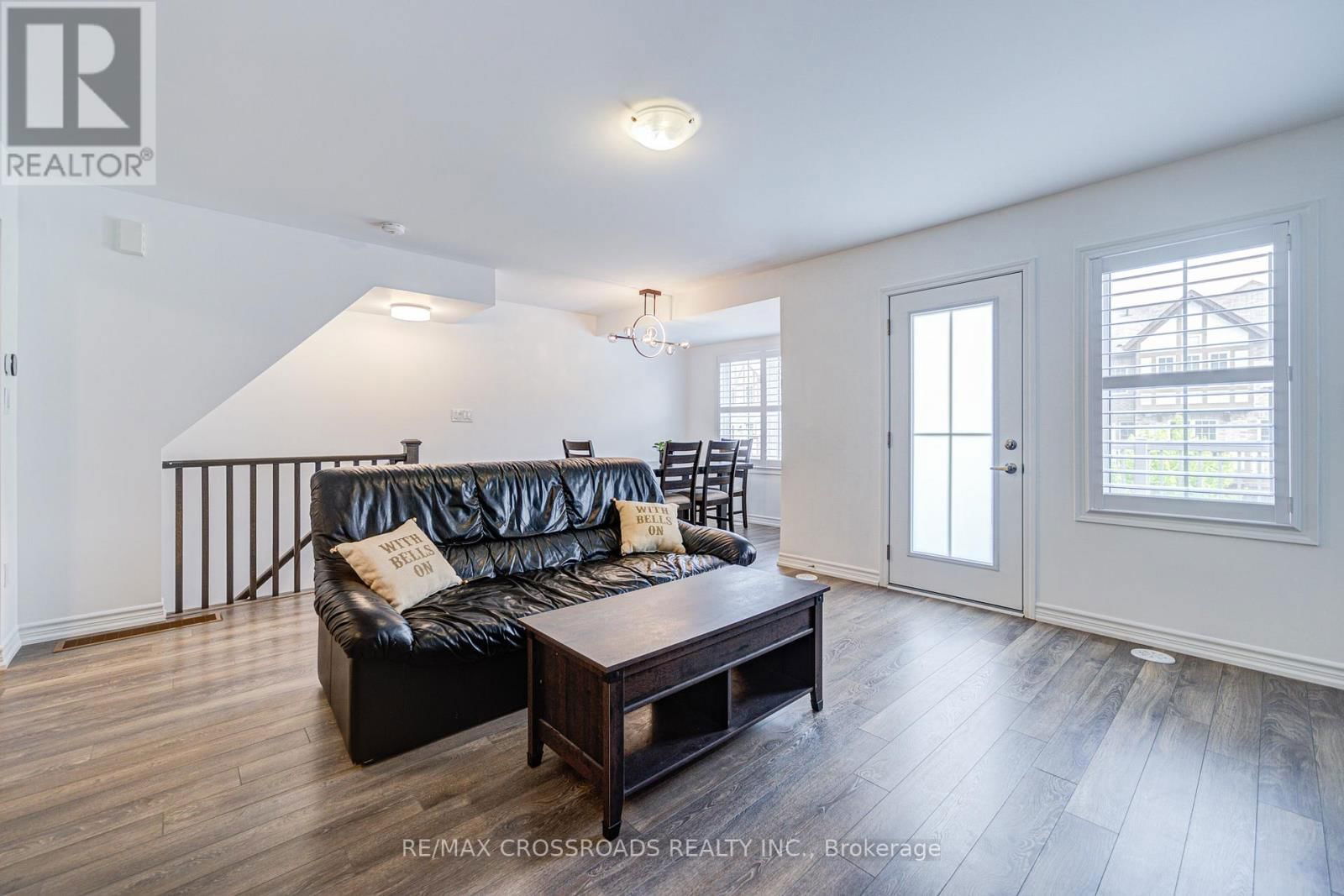 13 GOLDEYE STREET Image 5