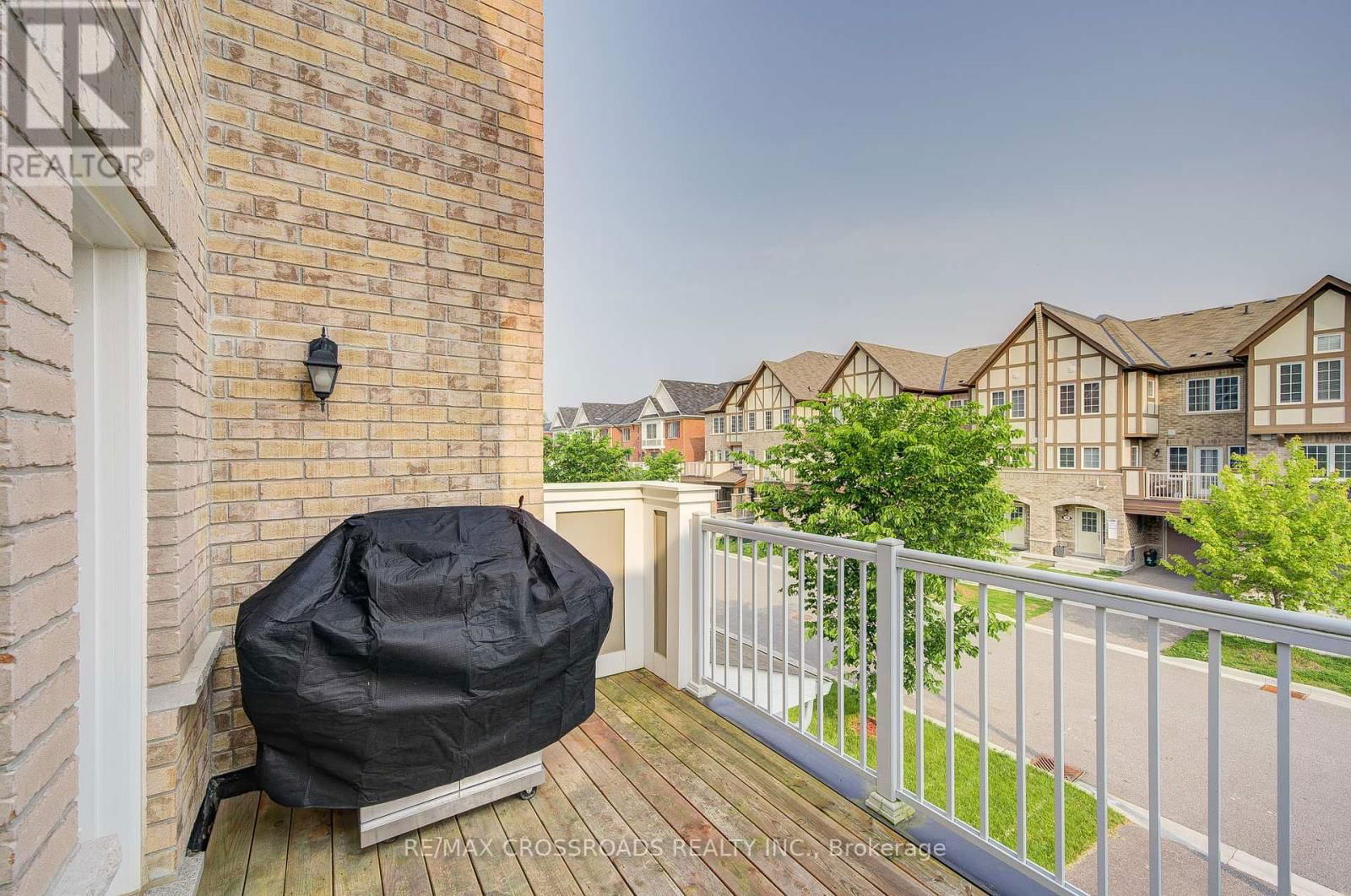 13 GOLDEYE STREET Image 8