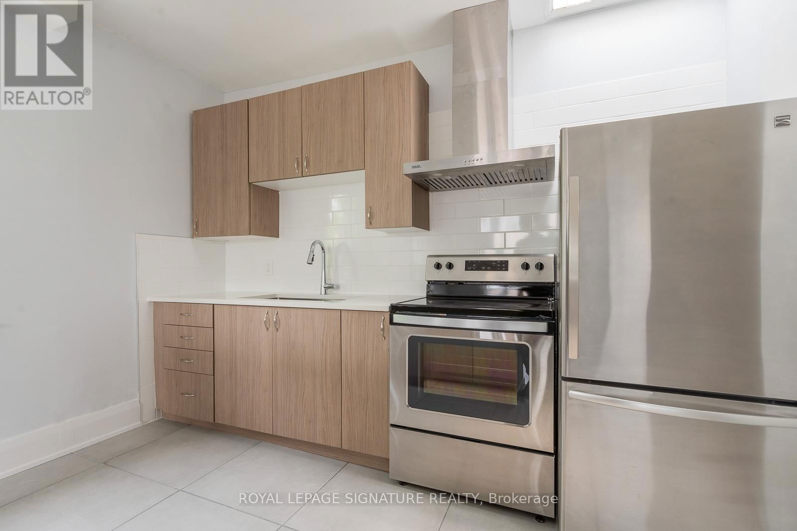 A - 2161 DANFORTH AVENUE Image 10