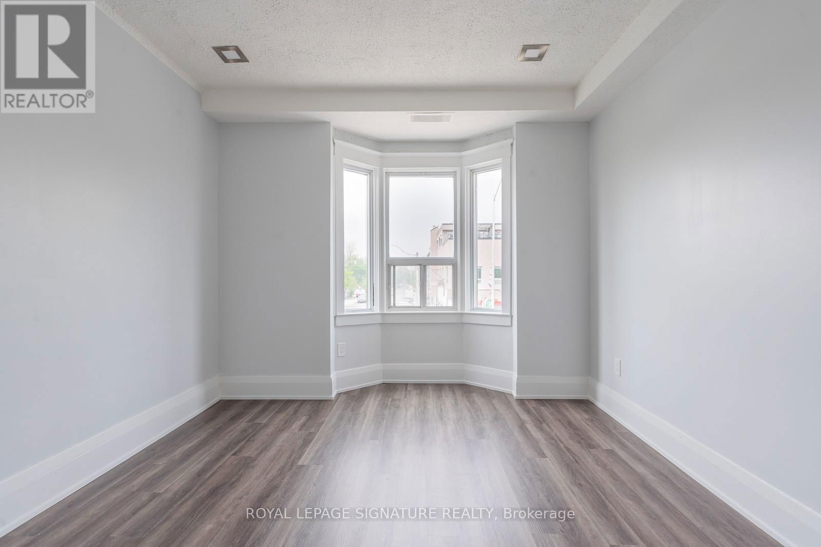 A - 2161 DANFORTH AVENUE Image 12