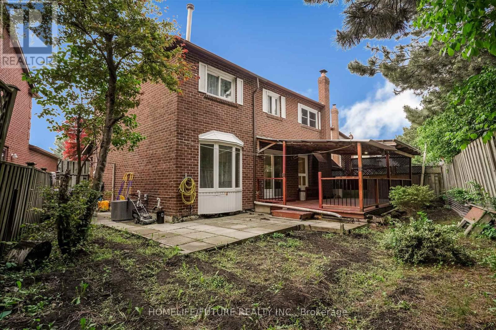 47 CARISBROOKE SQUARE Image 46