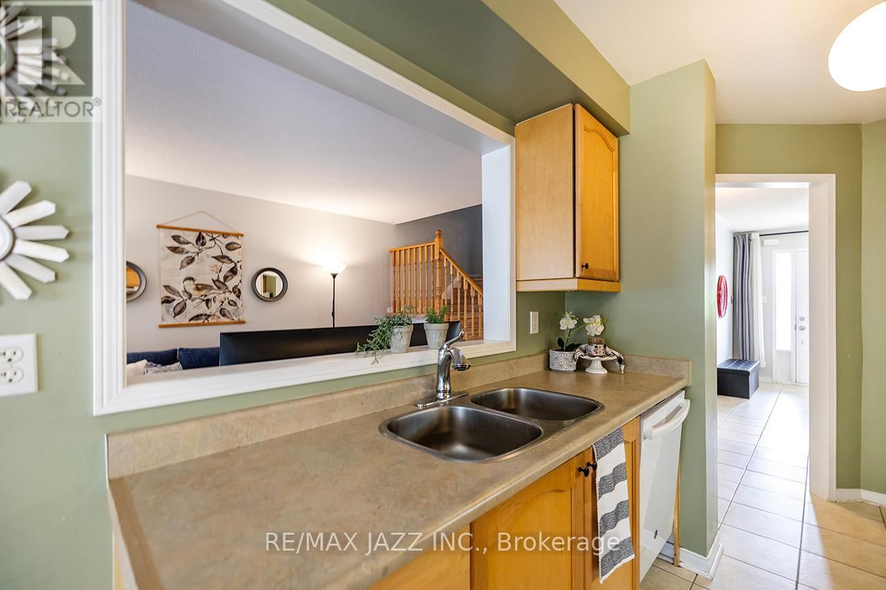80 BARRISTER AVENUE Image 10