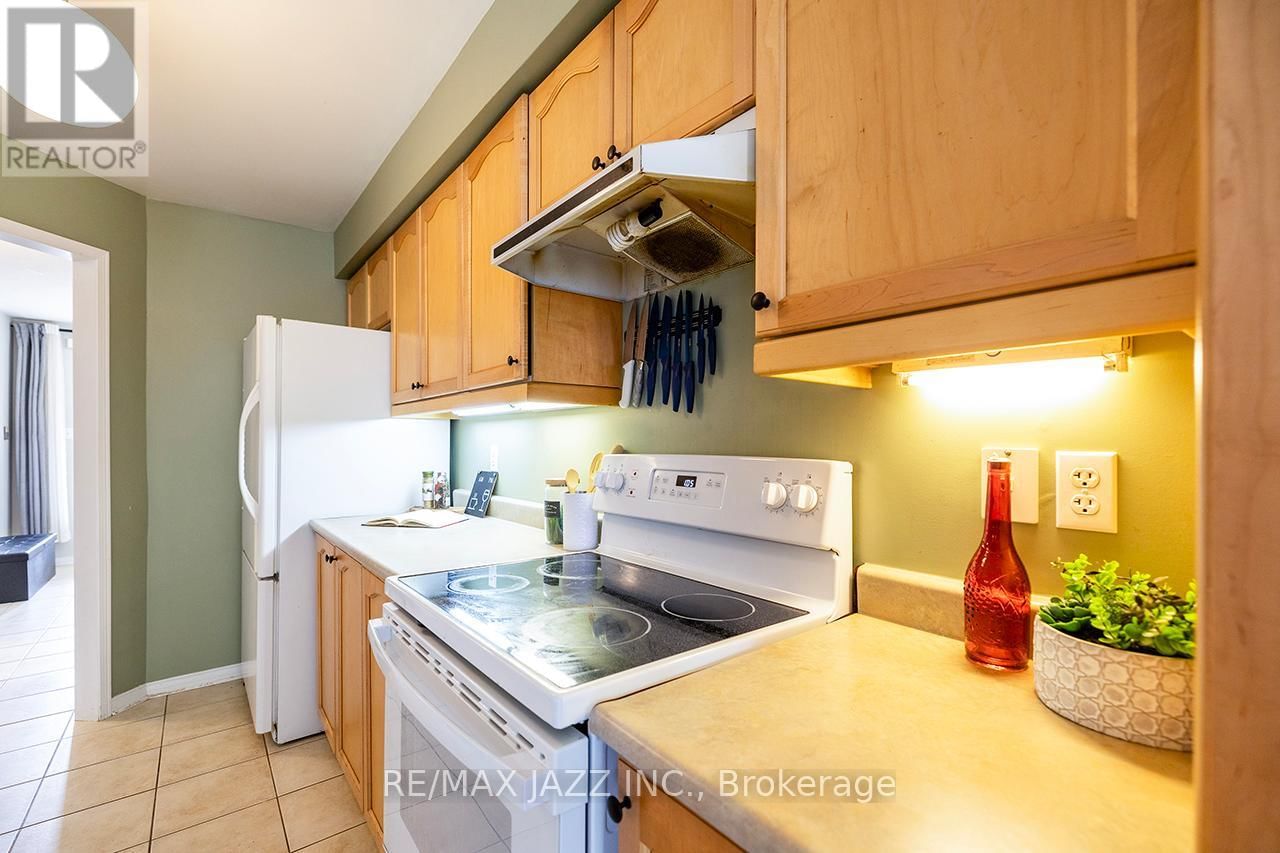 80 BARRISTER AVENUE Image 11