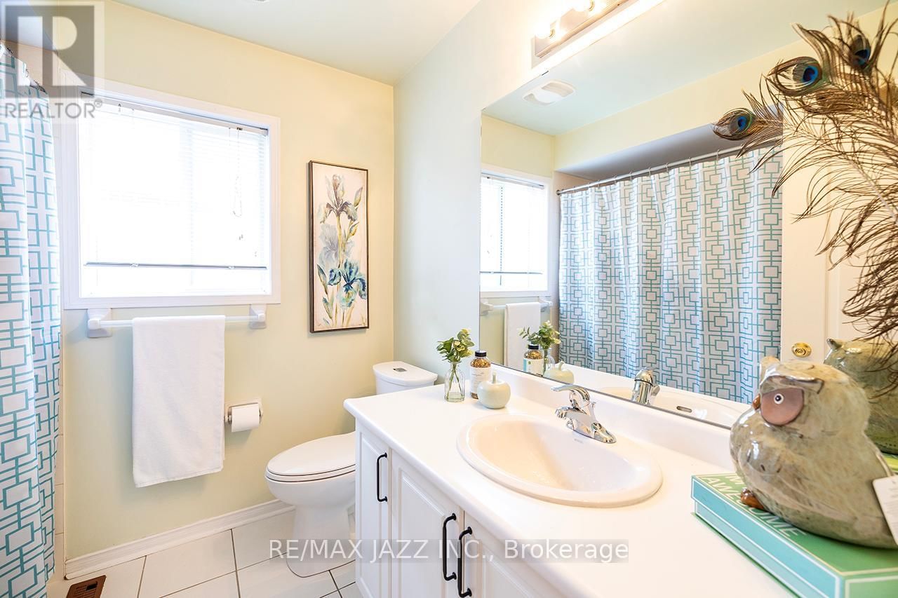 80 BARRISTER AVENUE Image 28