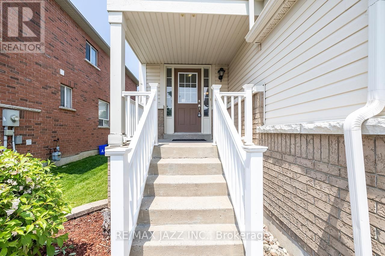 80 BARRISTER AVENUE Image 3