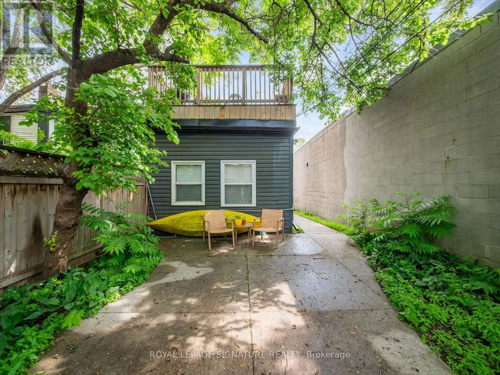 512 EASTERN AVENUE Image 36