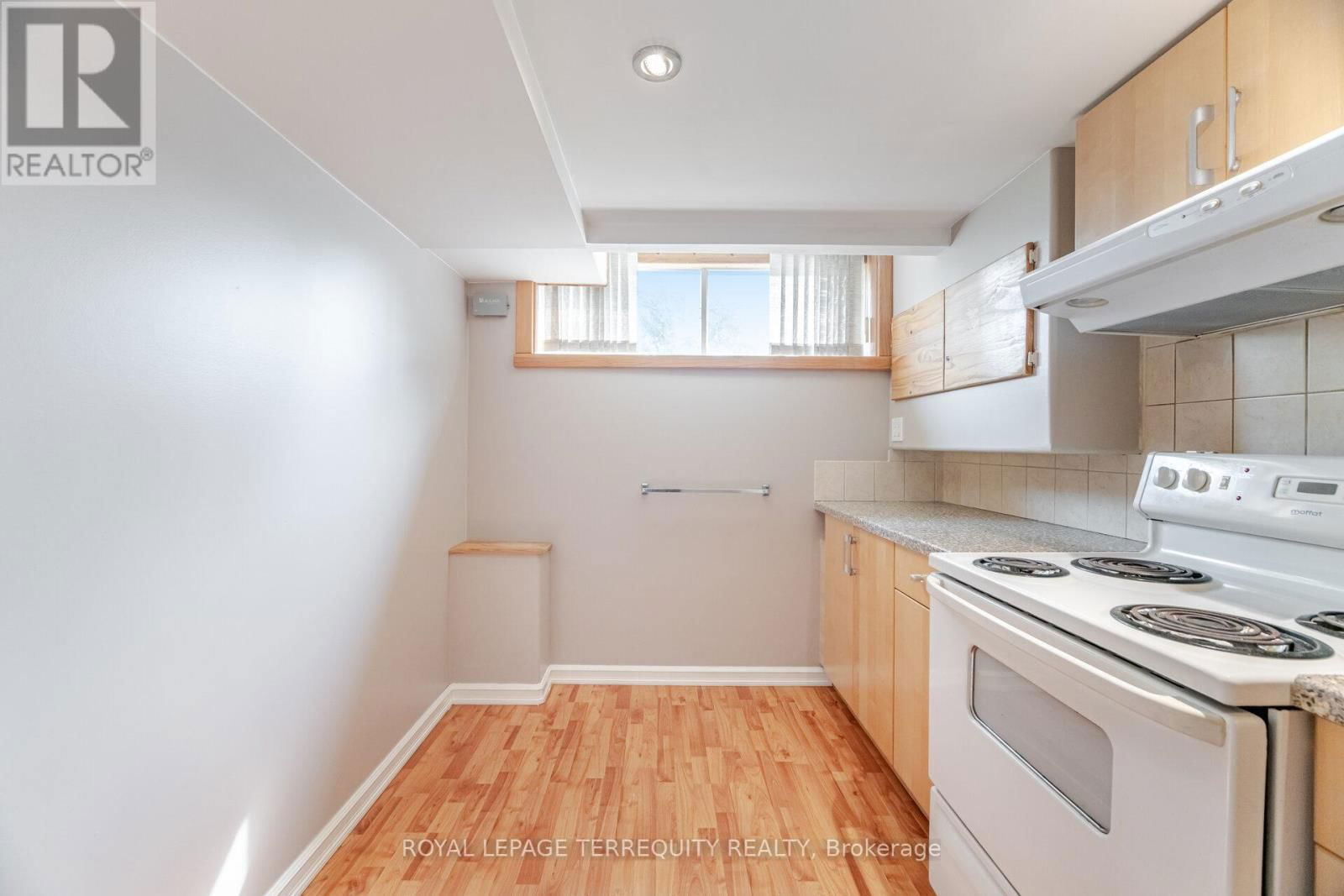 2 - 4 BROMTON DRIVE Image 10