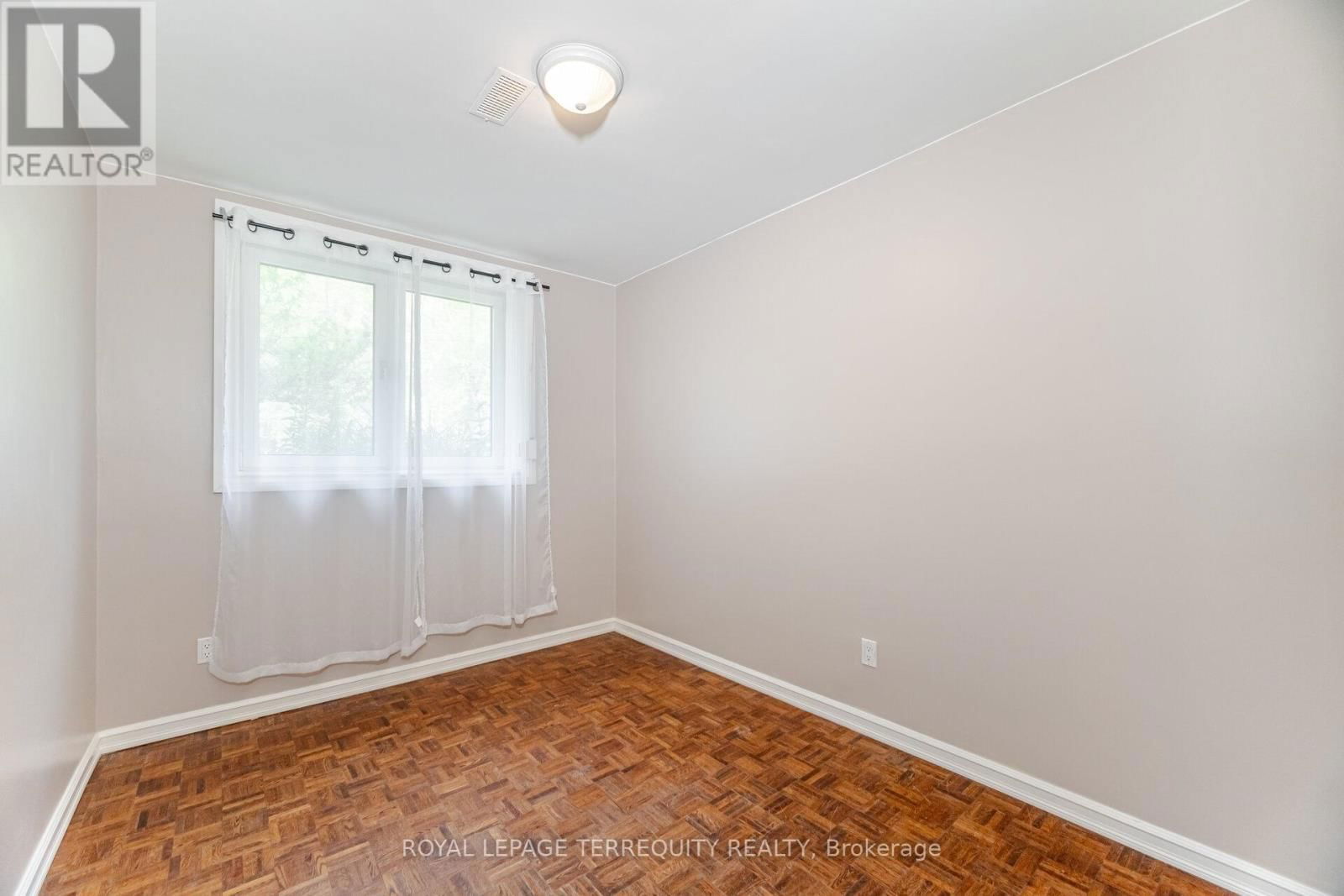 2 - 4 BROMTON DRIVE Image 15