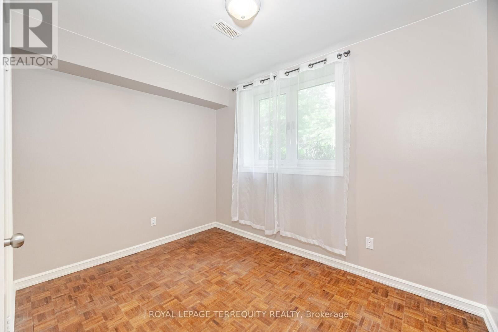 2 - 4 BROMTON DRIVE Image 16
