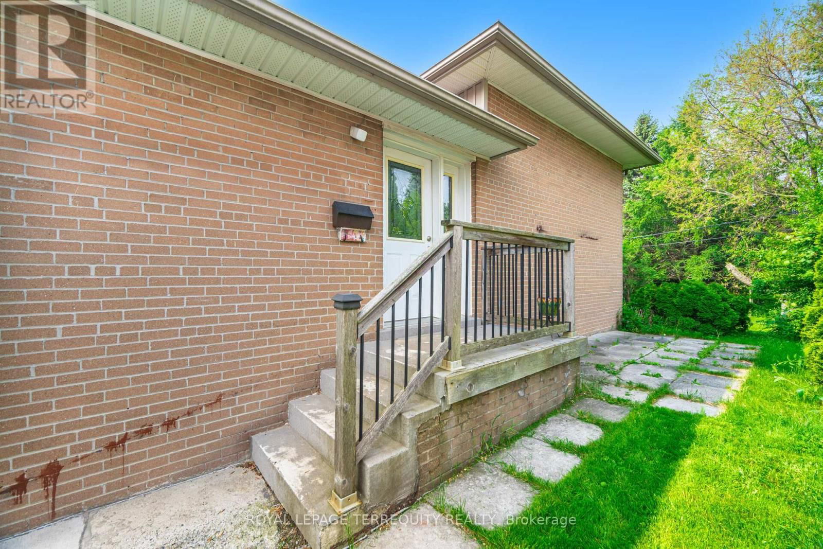 2 - 4 BROMTON DRIVE Image 4