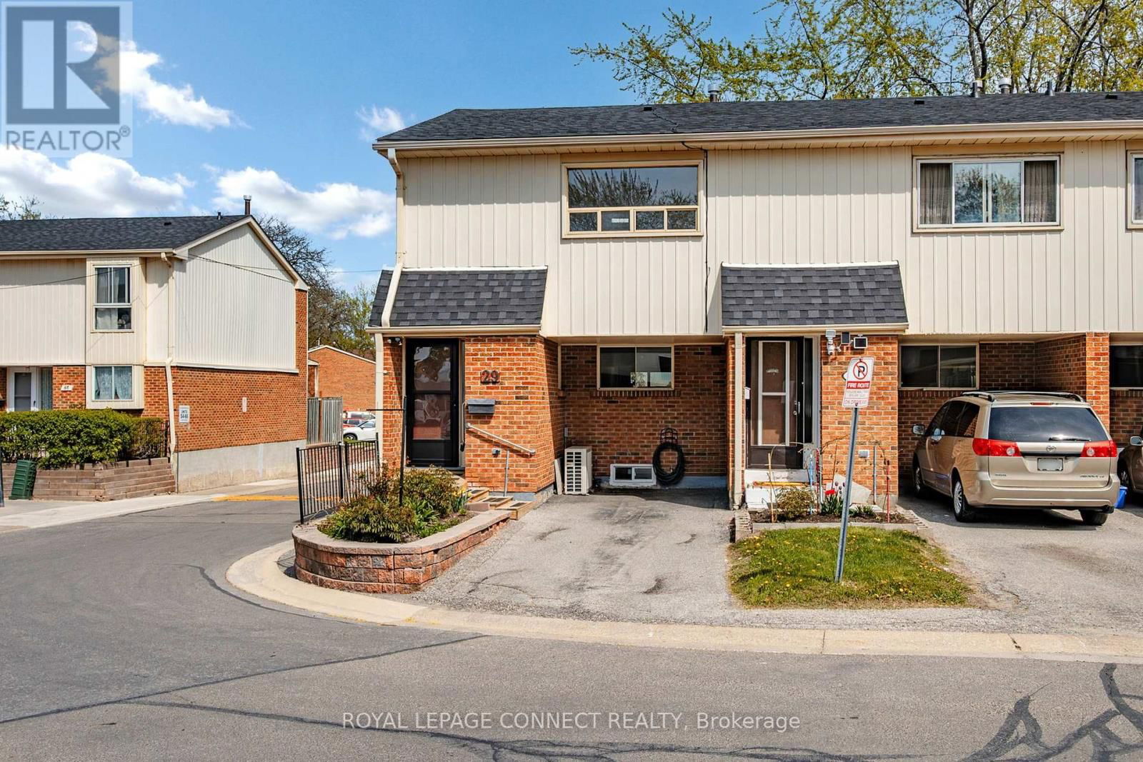 29 - 2451 BRIDLETOWNE CIRCLE Image 3