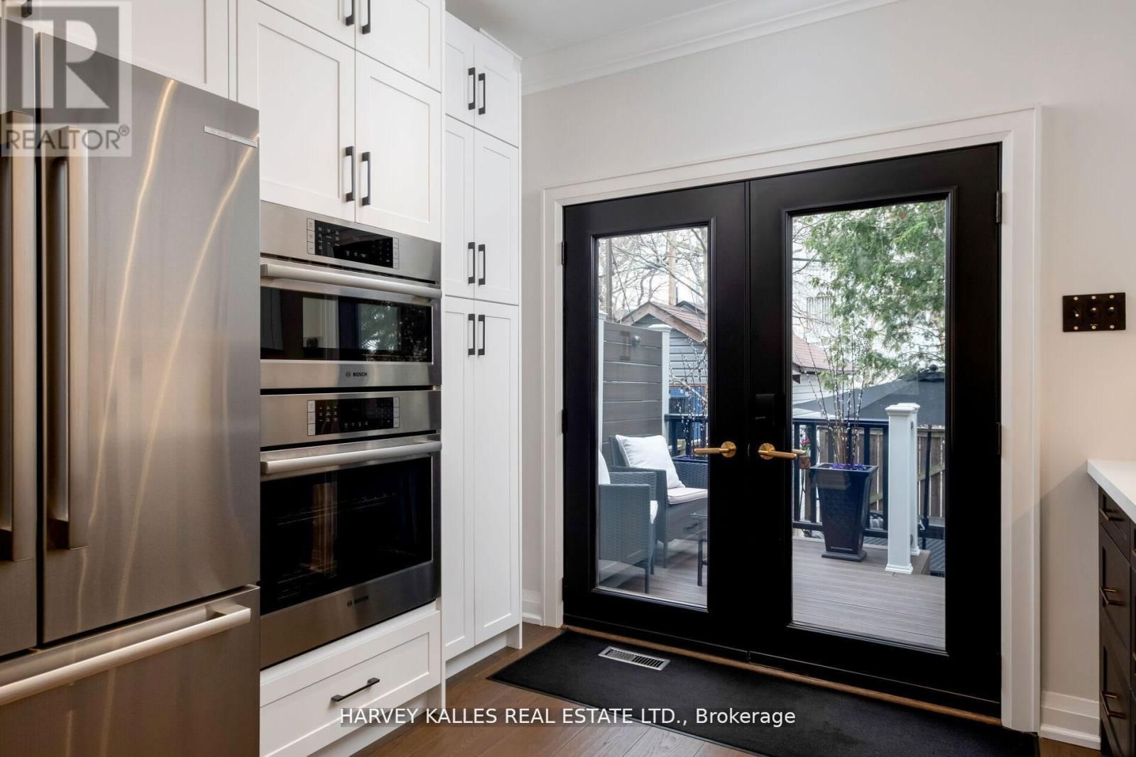 65 TIVERTON AVENUE Image 16