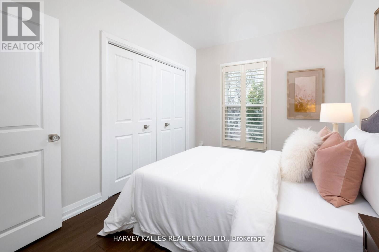 65 TIVERTON AVENUE Image 21