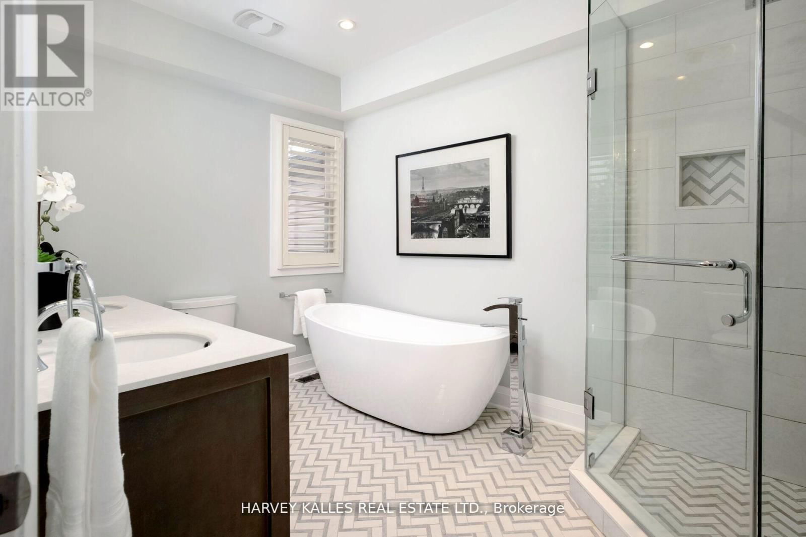 65 TIVERTON AVENUE Image 23