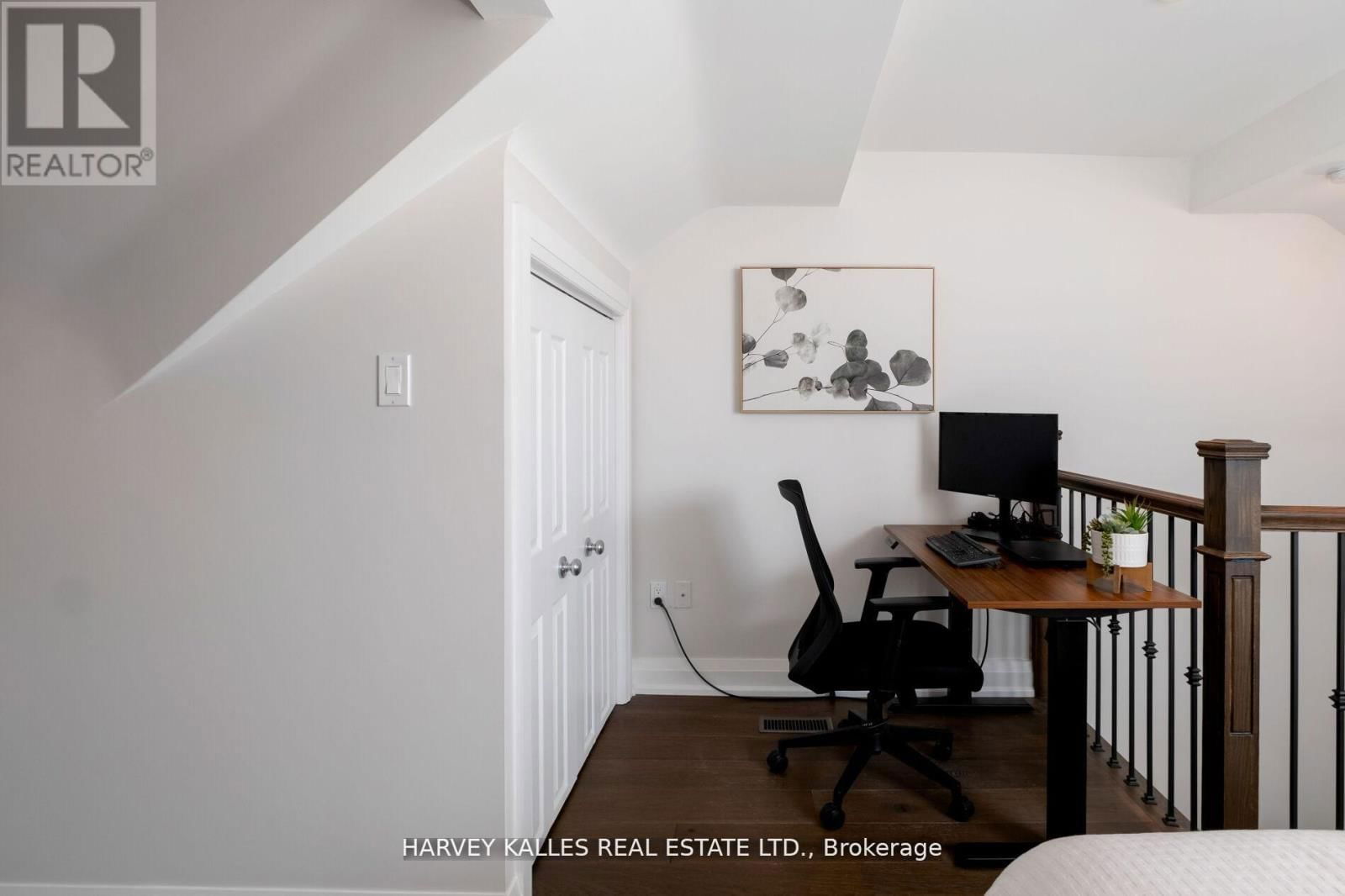 65 TIVERTON AVENUE Image 31