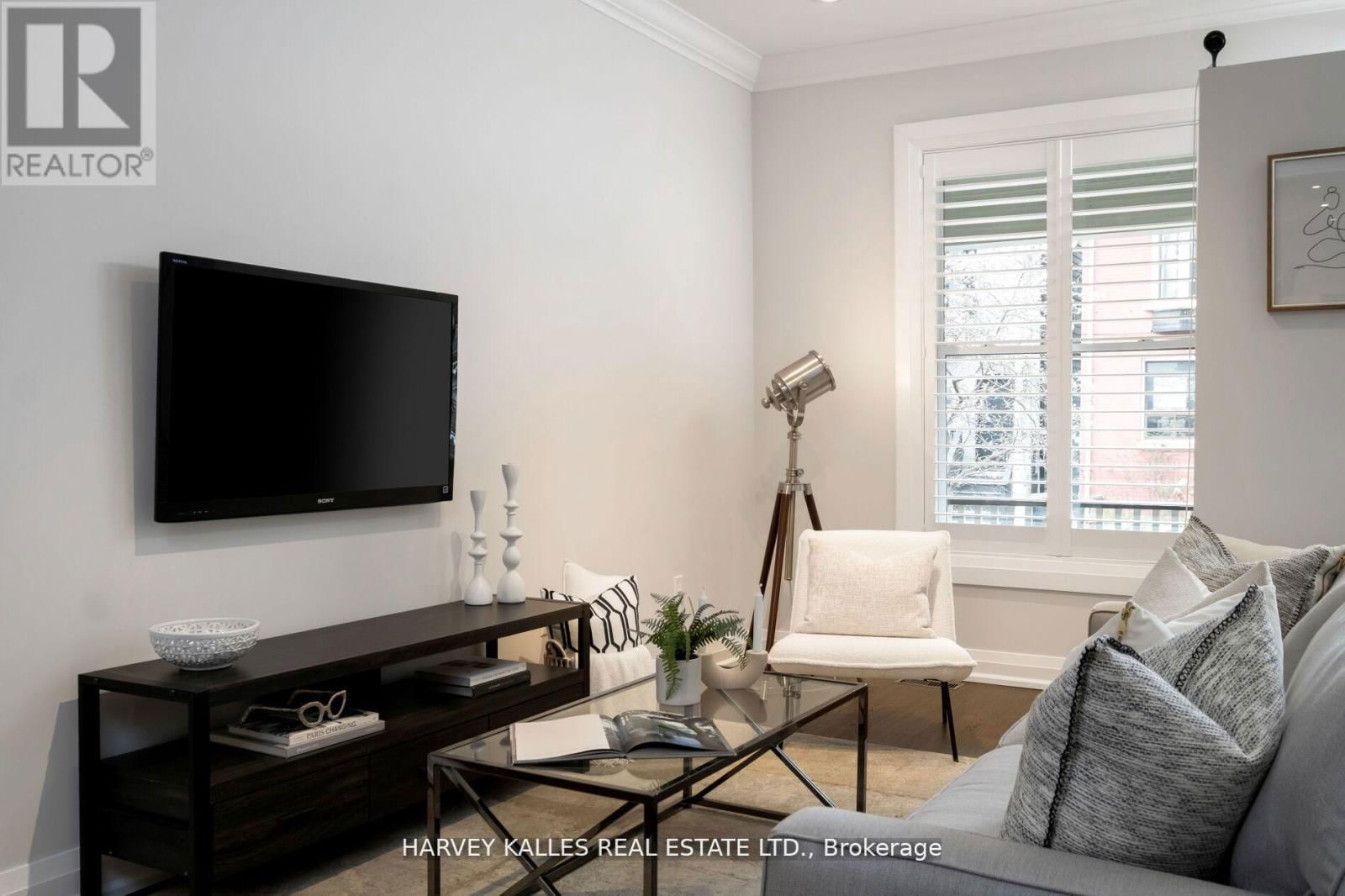 65 TIVERTON AVENUE Image 7