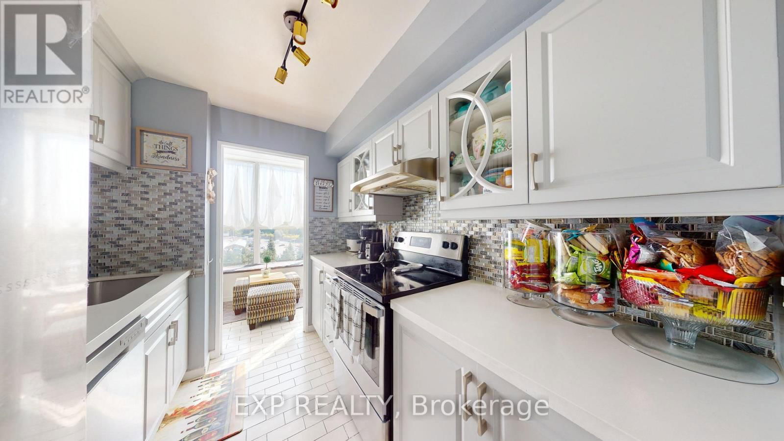 712 - 330 MCCOWAN ROAD Image 13
