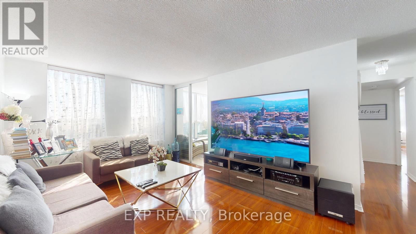 712 - 330 MCCOWAN ROAD Image 2