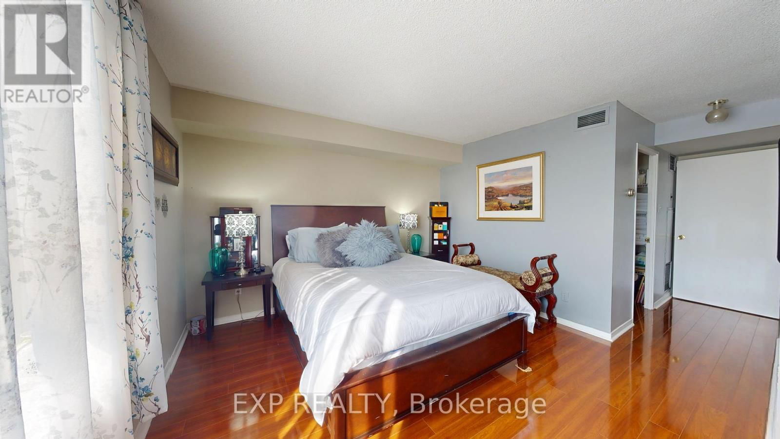 712 - 330 MCCOWAN ROAD Image 22
