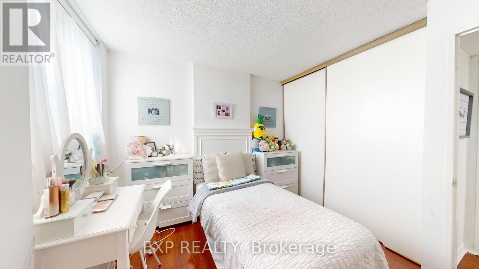 712 - 330 MCCOWAN ROAD Image 30