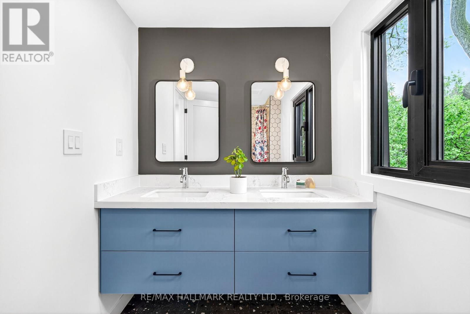 225 CATALINA DRIVE Image 30