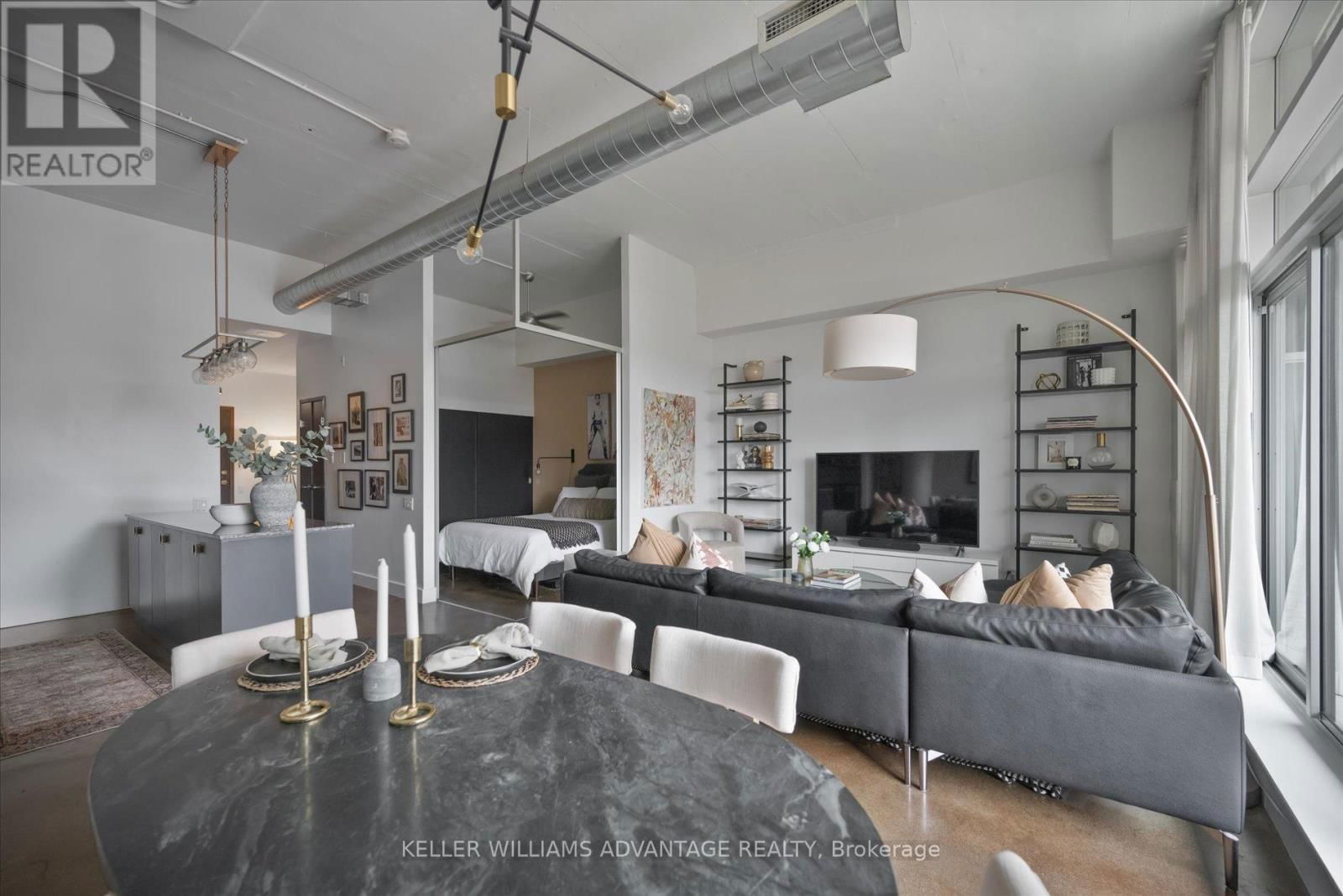 302 - 233 CARLAW AVENUE Image 20