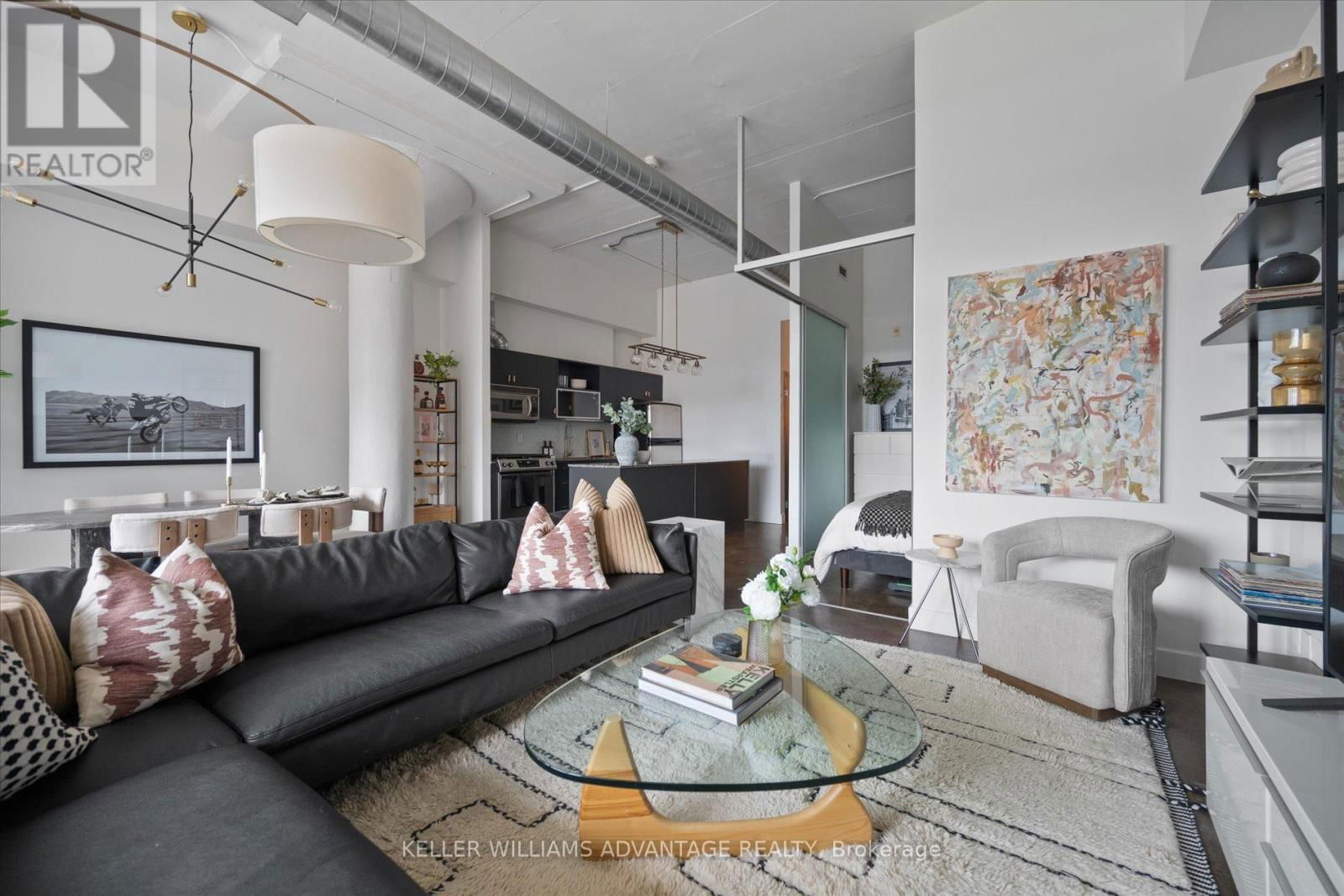 302 - 233 CARLAW AVENUE Image 24