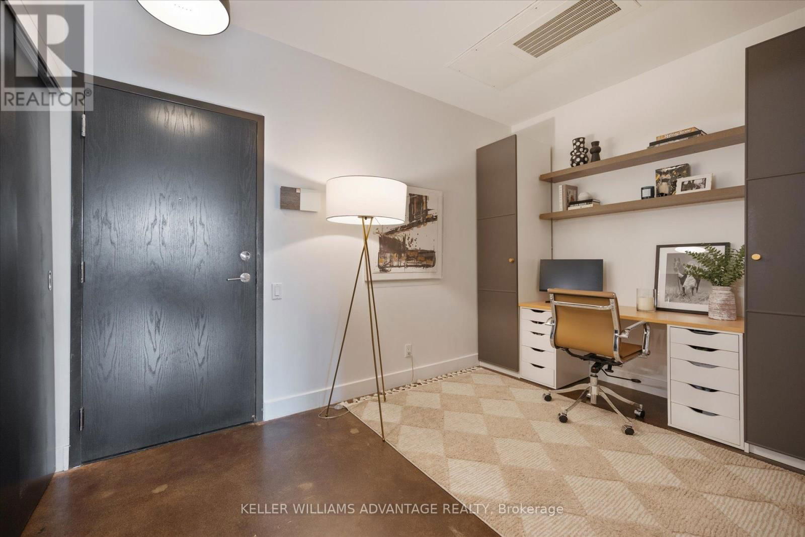 302 - 233 CARLAW AVENUE Image 28