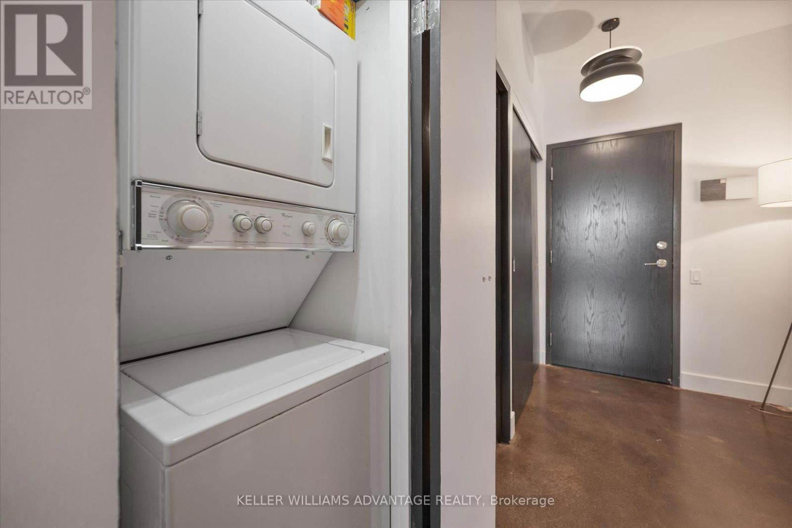 302 - 233 CARLAW AVENUE Image 29