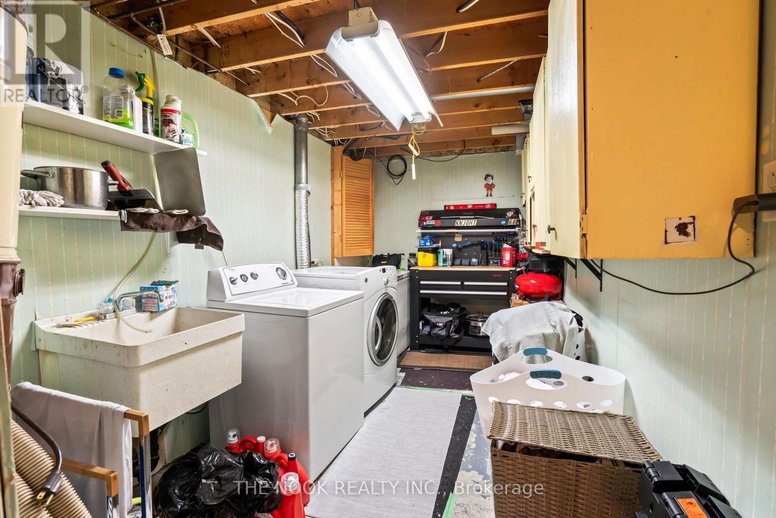 68 VANCOUVER COURT Image 21
