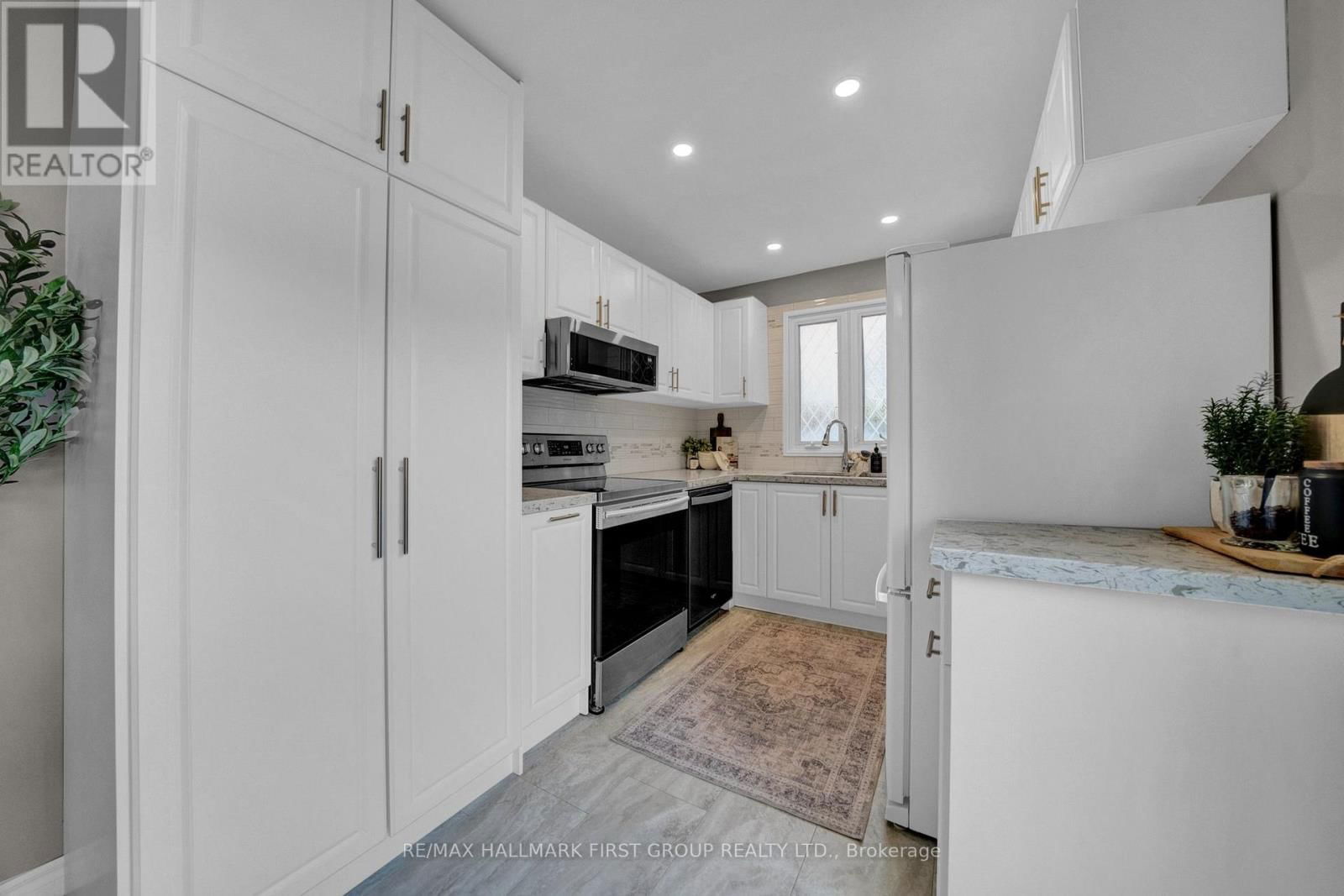 747 CRICKLEWOOD DRIVE Image 13