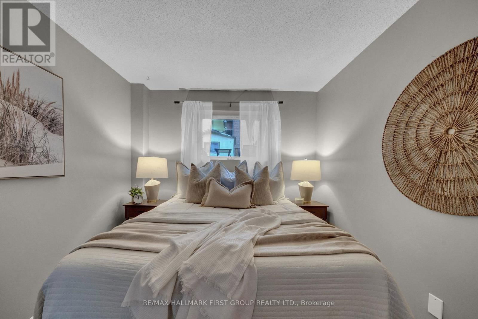747 CRICKLEWOOD DRIVE Image 31