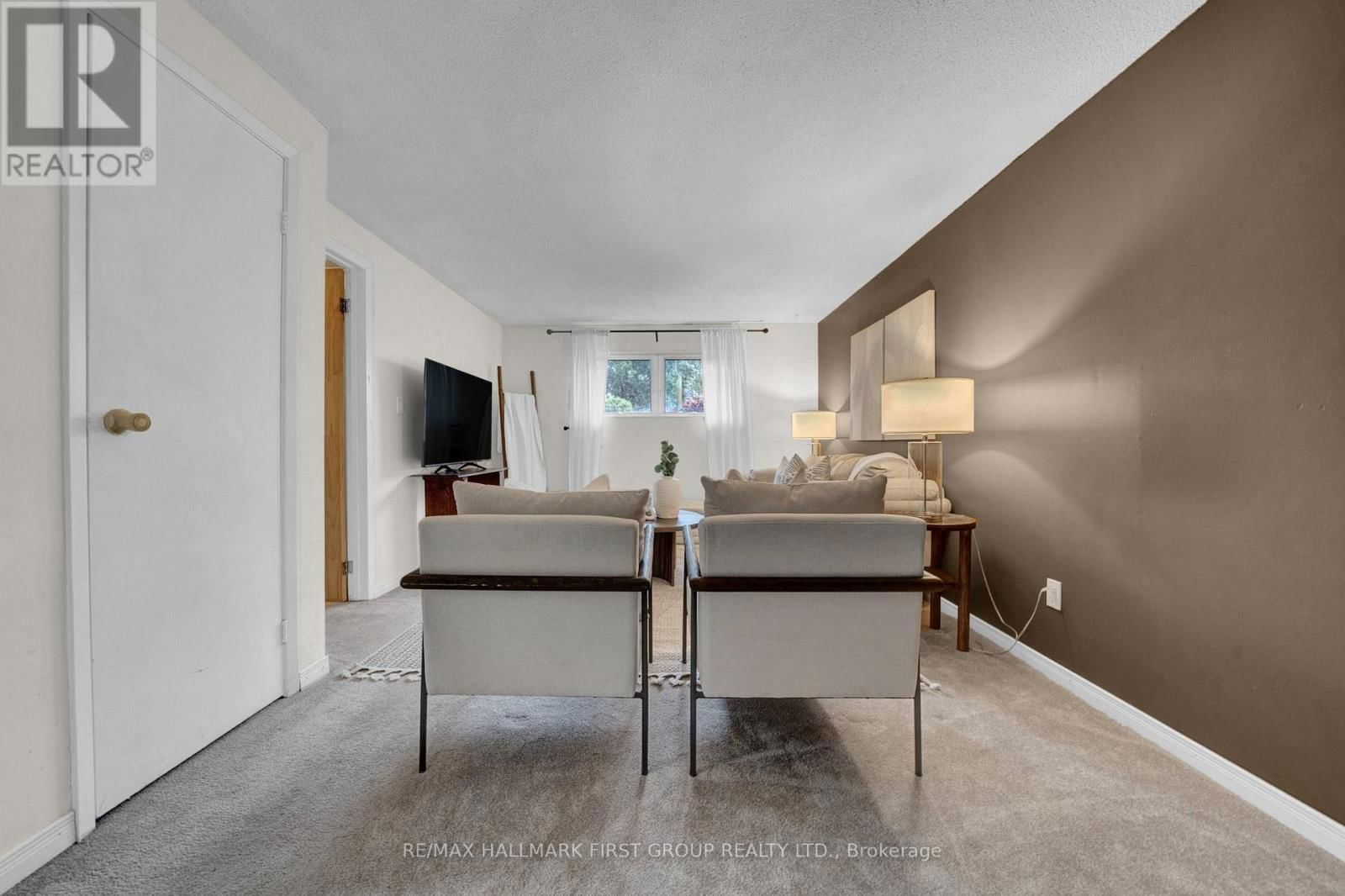 747 CRICKLEWOOD DRIVE Image 35