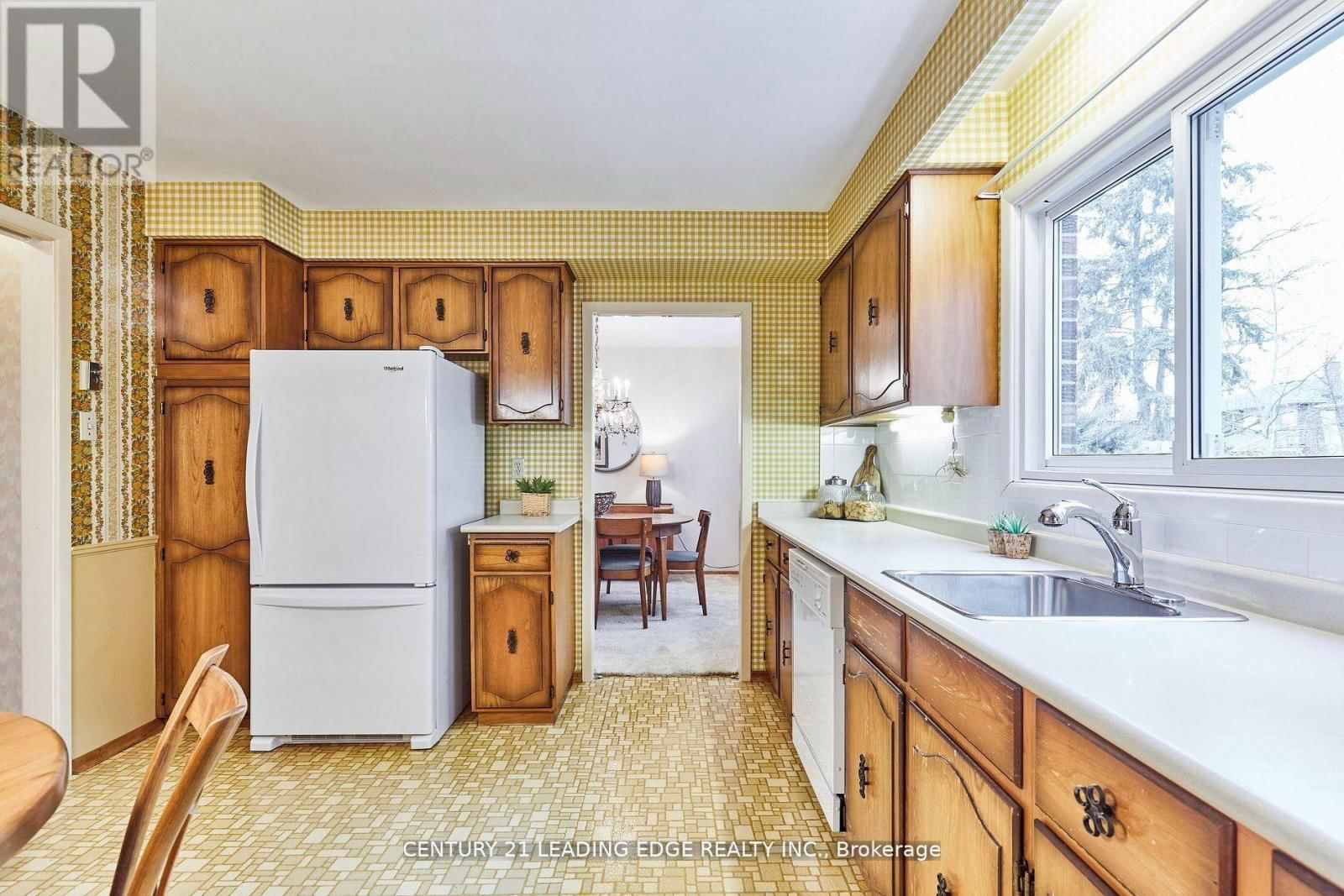 24 DUNMURRAY BOULEVARD Image 11