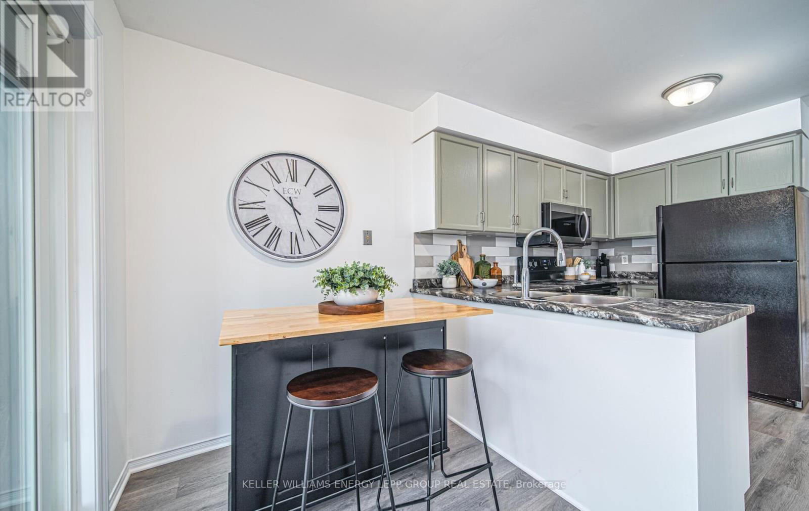 34 MARCHWOOD CRESCENT Image 15