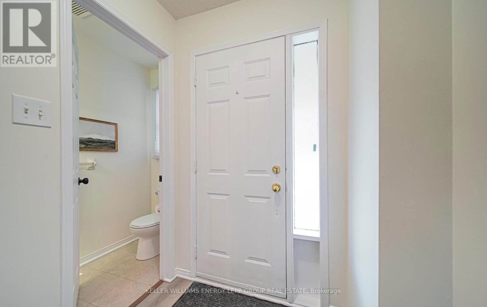 34 MARCHWOOD CRESCENT Image 4