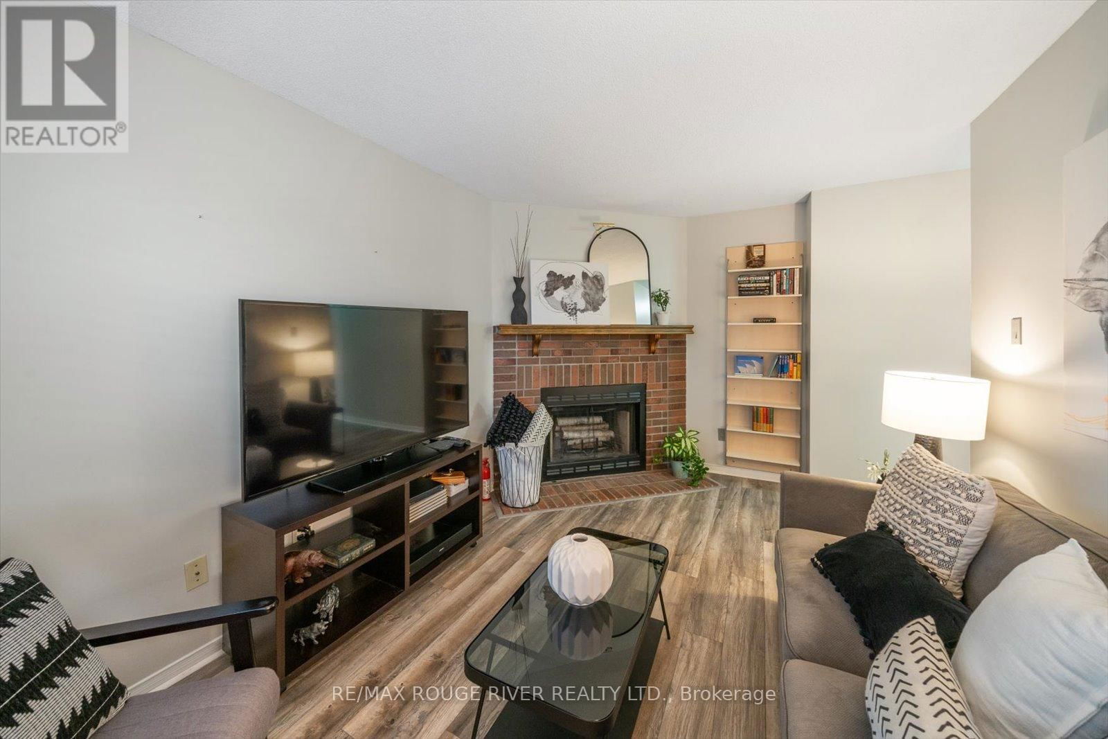 60 BONNYCASTLE DRIVE Image 23